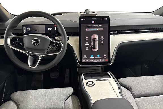 Volvo EX90 10 of 24