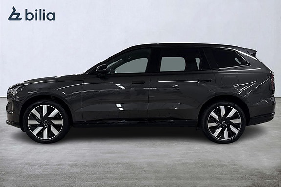 Volvo EX90 3 of 24