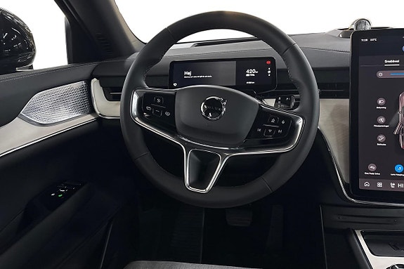 Volvo EX90 11 of 24