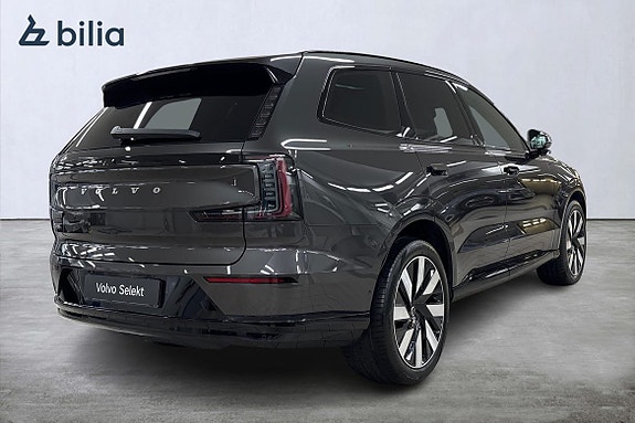 Volvo EX90 19 of 24
