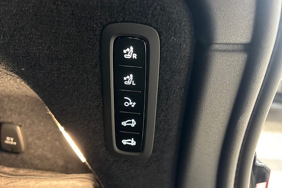 Volvo EX90 21 of 24