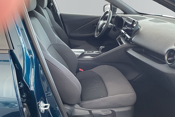 Toyota C-HR 6 of 10