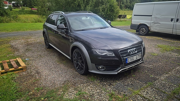 Audi A4 allroad 2 of 6