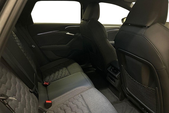 Audi A6 12 of 30