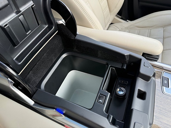 Land Rover Range Rover Sport 30 of 30
