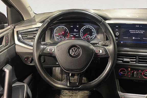 Volkswagen Polo 13 of 17