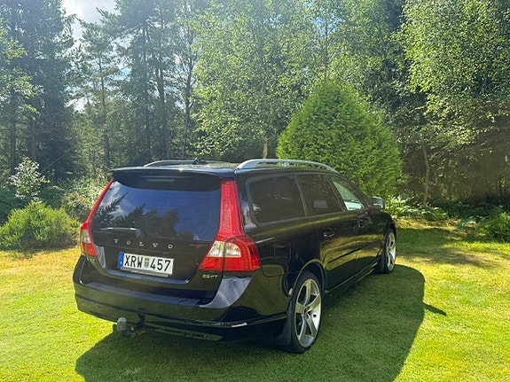 Volvo V70 3 of 8