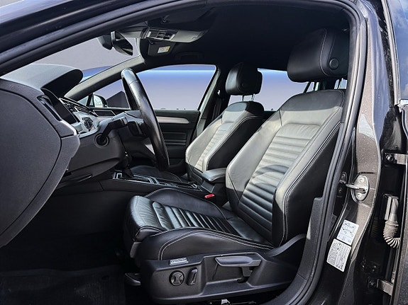 Volkswagen Passat Alltrack 11 of 27