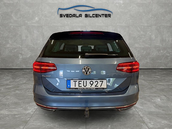 Volkswagen Passat 5 of 20
