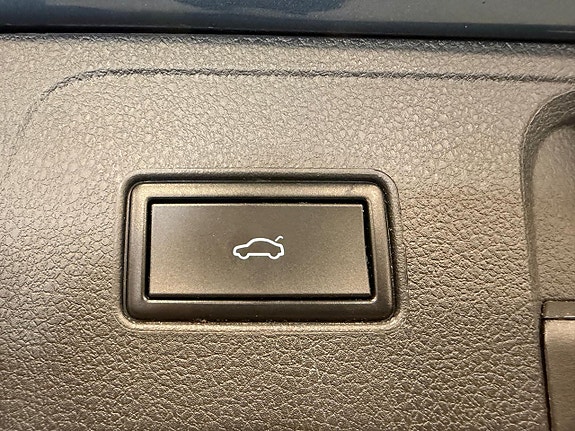 Volkswagen Passat 14 of 20