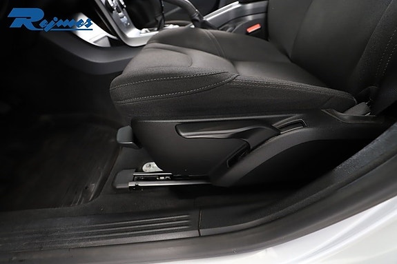 Volvo V40 Cross Country 6 of 27