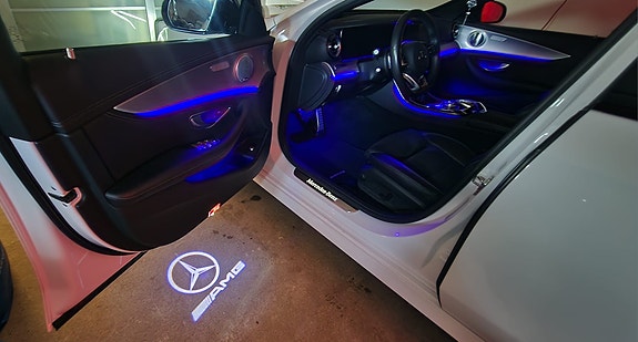 Mercedes-Benz E220 23 of 30