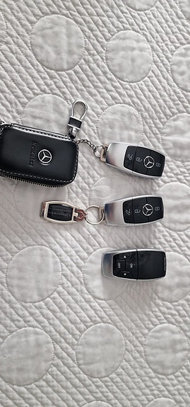Mercedes-Benz E220 29 of 30