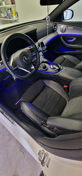 Mercedes-Benz E220 24 of 30