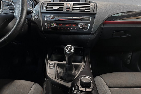 BMW 116i 12 of 17