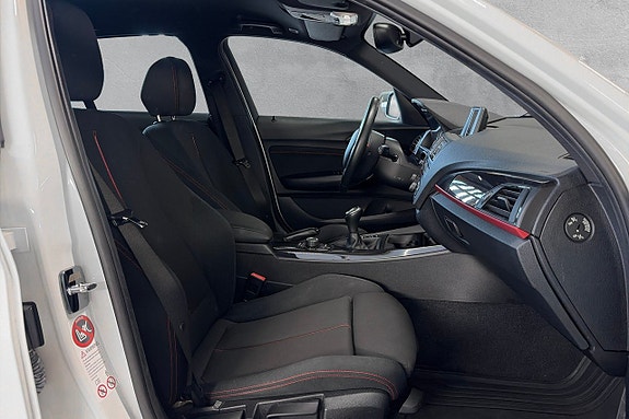 BMW 116i 16 of 17