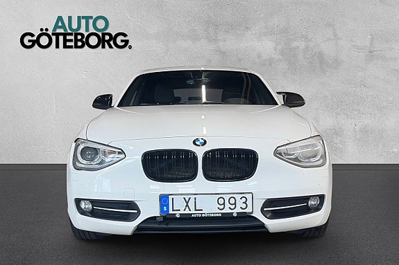 BMW 116i 8 of 17