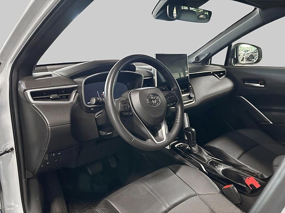 Toyota Corolla Cross 14 of 19