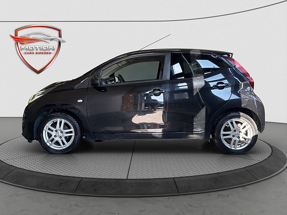 Toyota Aygo 8 of 20
