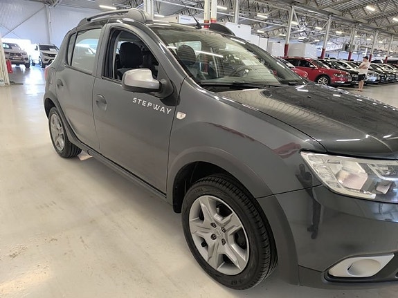 Dacia Sandero Stepway 3 of 10