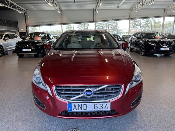 Volvo V60 9 of 22