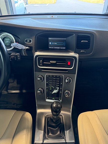 Volvo V60 16 of 22