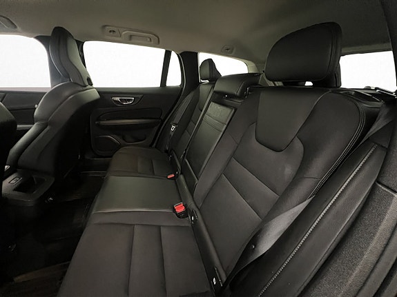 Volvo V60 26 of 30