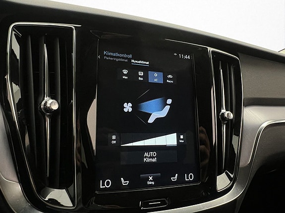 Volvo V60 19 of 30