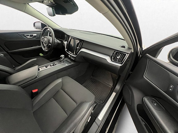 Volvo V60 25 of 30