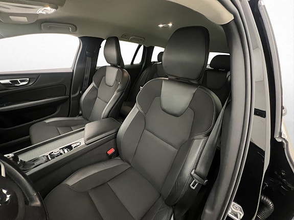 Volvo V60 10 of 30