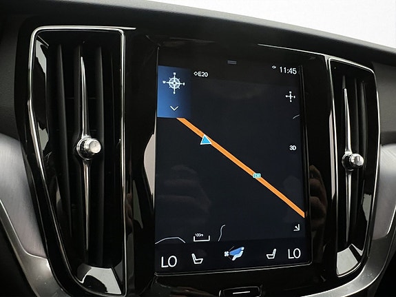Volvo V60 17 of 30