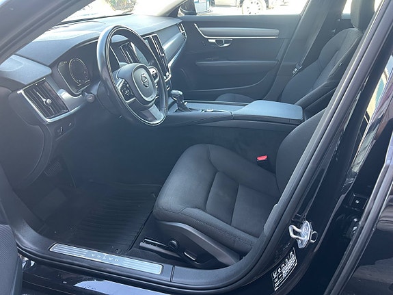 Volvo V90 10 of 15