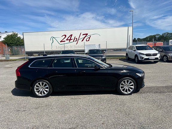 Volvo V90 7 of 15