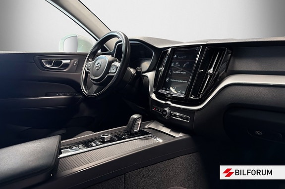 Volvo XC60 7 of 16