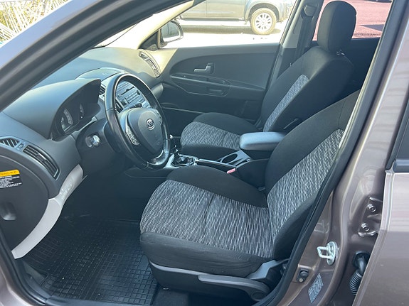 Kia Ceed 10 of 13