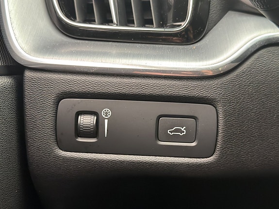 Volvo XC60 29 of 30