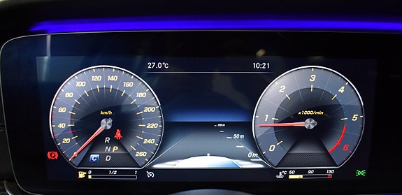 Mercedes-Benz E200 20 of 23