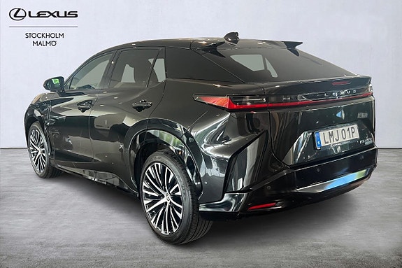 Lexus RZ450e 2 of 29