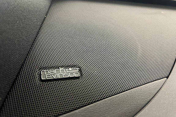 Lexus RZ450e 28 of 29