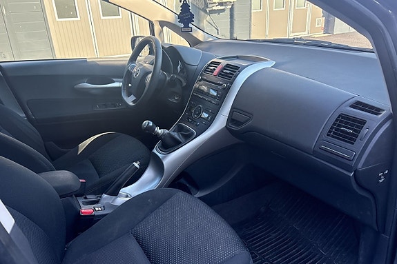 Toyota Auris 9 of 10