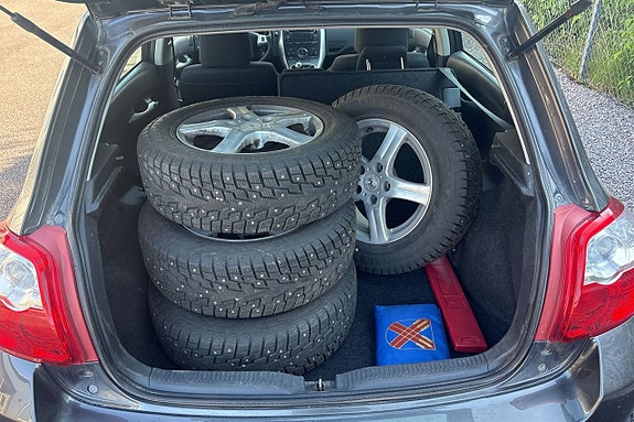 Toyota Auris 10 of 10
