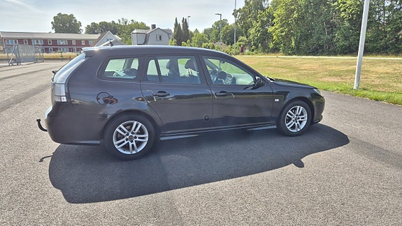Saab 9-3 2 of 8