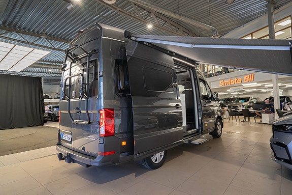 Volkswagen Grand California 600 ELCYKEL INGÅR DRAG D-VÄRM MARKIS SÄNG SOLCELL 7 of 30