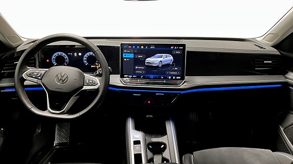 Volkswagen Passat 10 of 22