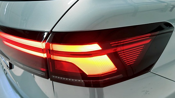 Volkswagen Passat 15 of 22