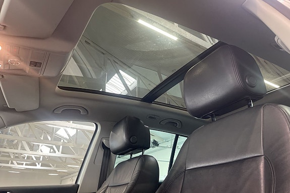 Volkswagen Tiguan 10 of 15