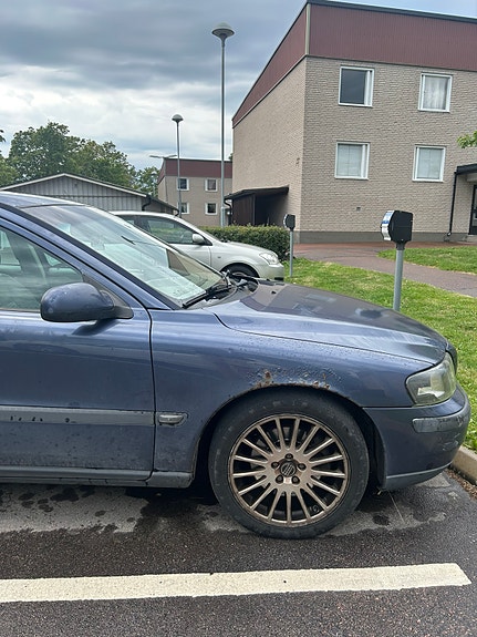 Volvo S60 4 of 8
