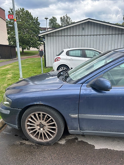 Volvo S60 3 of 8