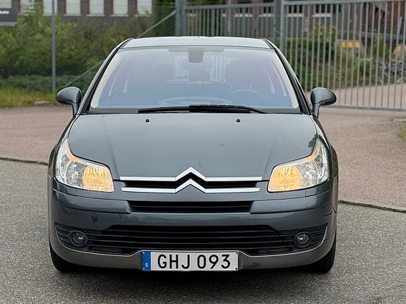 Citroen C4 4 of 12