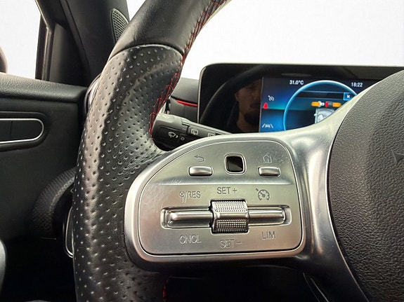 Mercedes-Benz A200 14 of 30